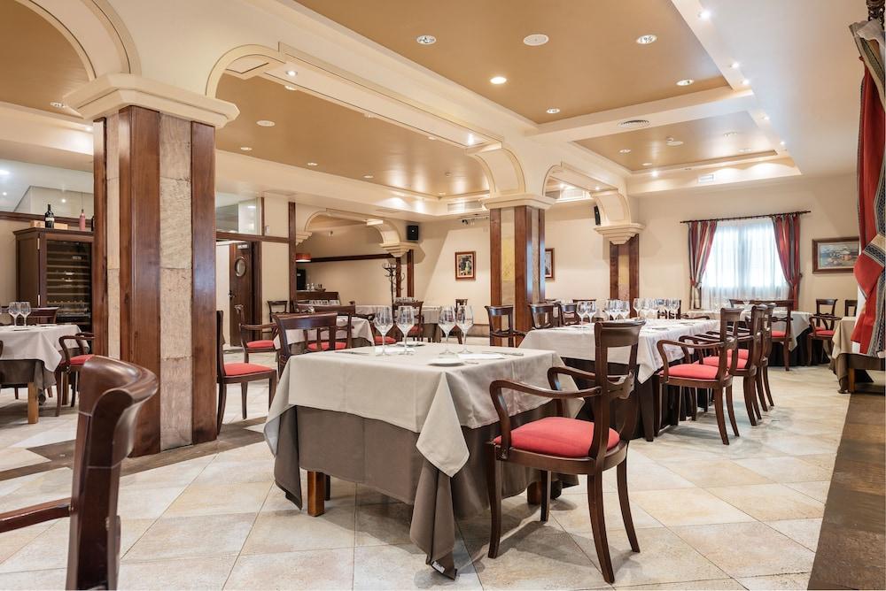 Hospedium Hotel Blu Loiu Kültér fotó