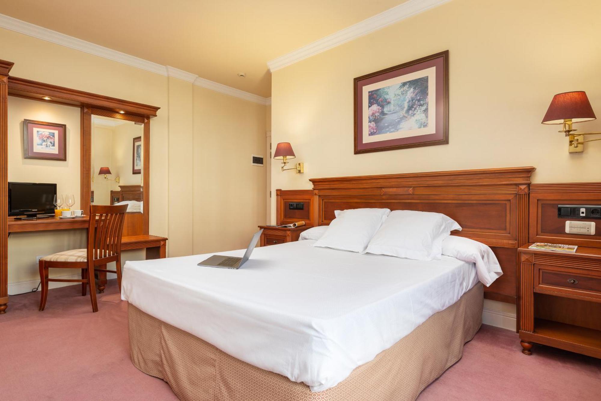 Hospedium Hotel Blu Loiu Kültér fotó