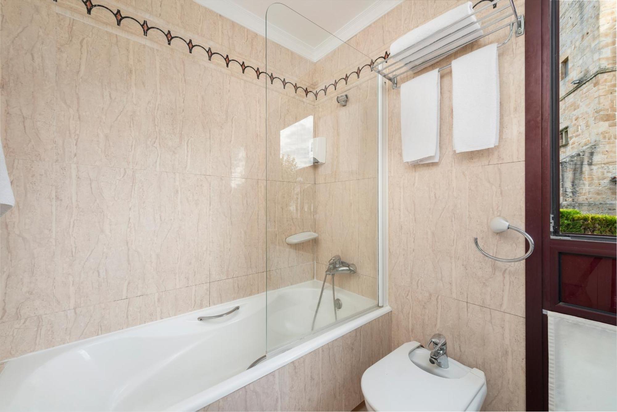Hospedium Hotel Blu Loiu Kültér fotó