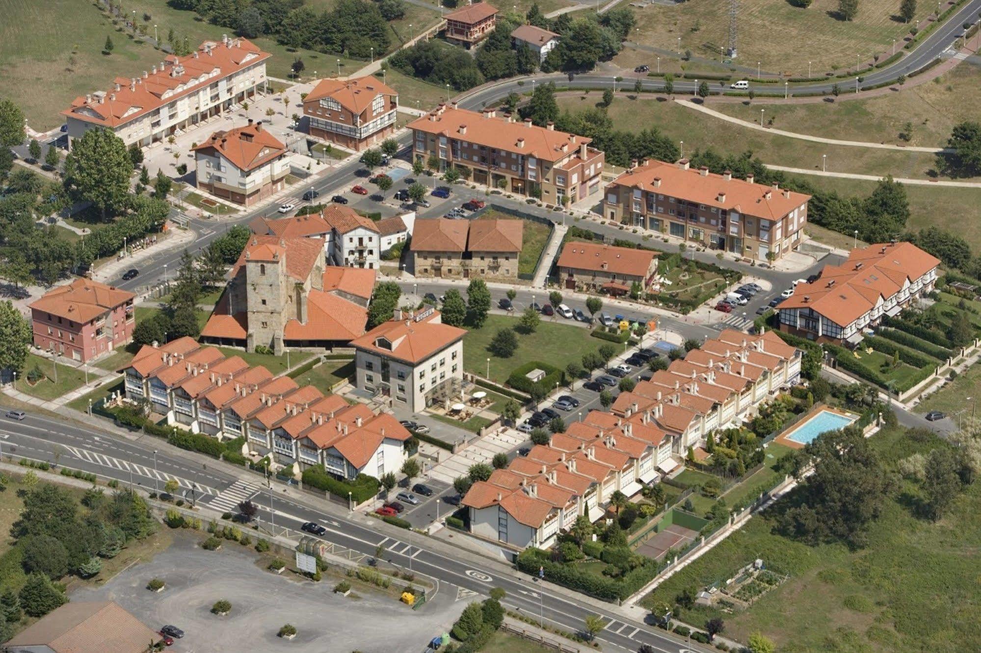 Hospedium Hotel Blu Loiu Kültér fotó